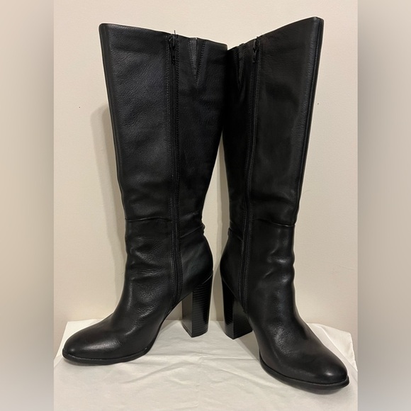 EUC LIZ & CO Women’s Black Leather Boots; Size 8.5
Approx 17” Tall, 3” Heels - Picture 5 of 14
